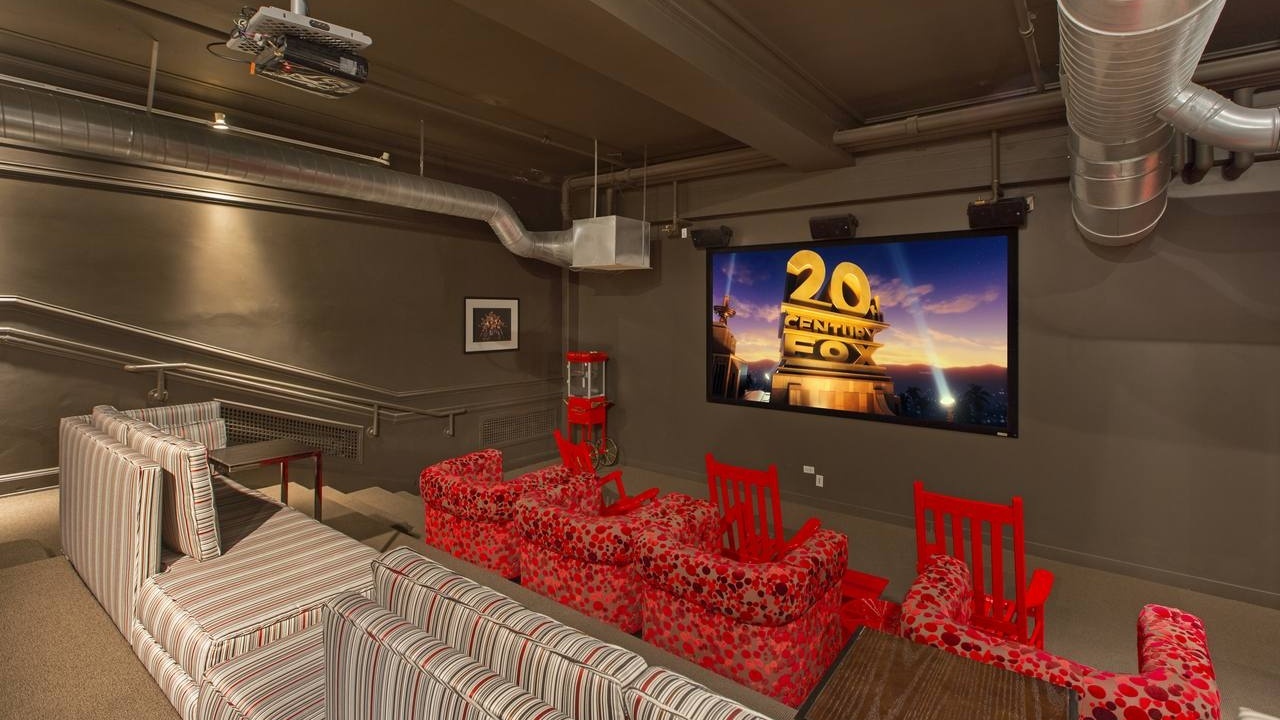 MDA City Club Apartments, Chicago - (see pics & AVAIL)